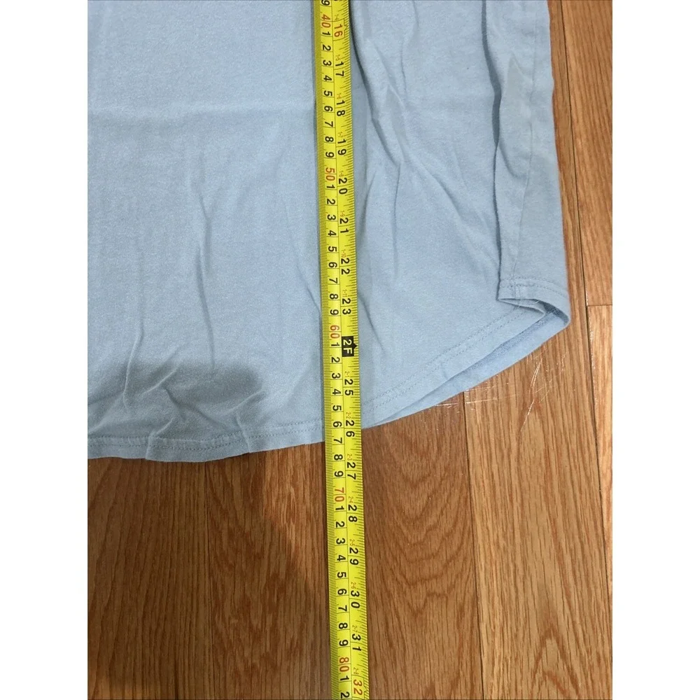 ASOS Basics Men's T-Shirt Medium Light Blue Scallop Hem Crew Neck Casual Tee